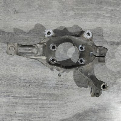 Цапфа передня ліва Nissan Altima 13-18 40015JA00A