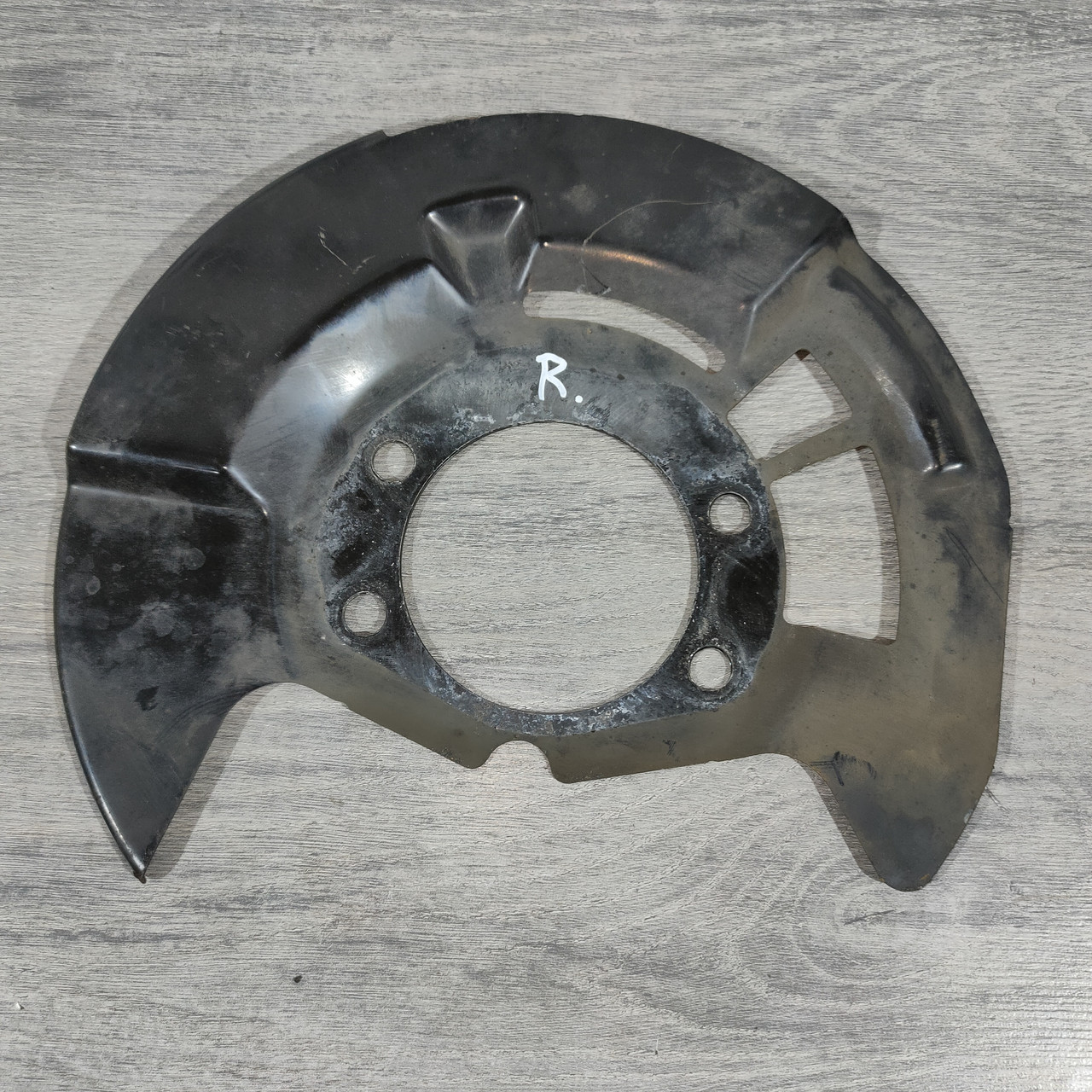 Кожух гальмівного диска передній правий Nissan Altima 13-18 41151-3TA5A