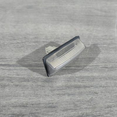 Підсвітка номера кришки багажника ліва Nissan Altima 13-18 265109Y00A