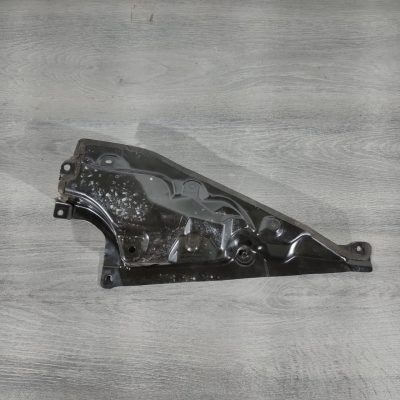 Піддон решітки двірника лівий Nissan Altima 13-18 66361-3TA0A