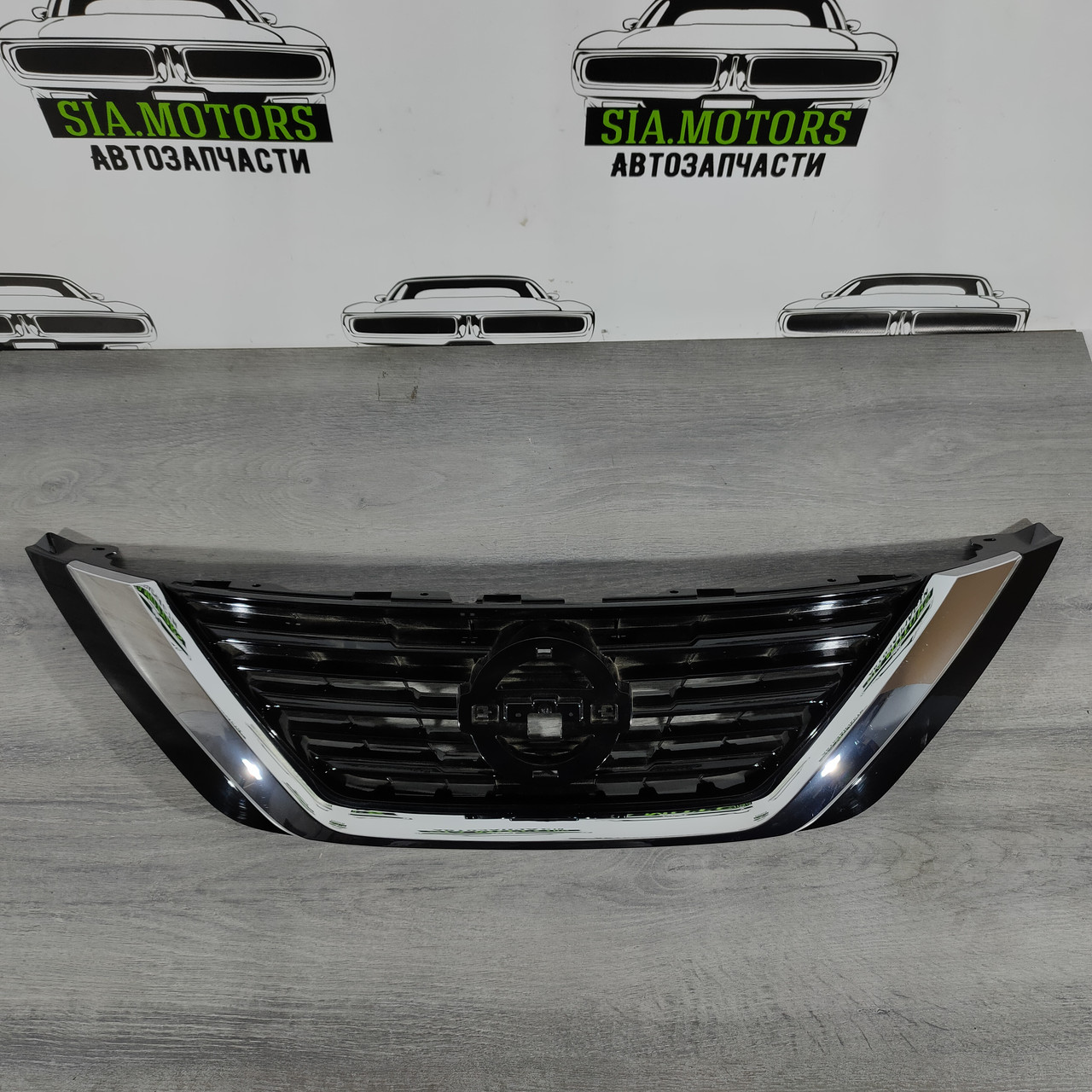 Решітка радіатора Nissan Altima 16-18 рест; (Нова китай) 62310-9HS1A