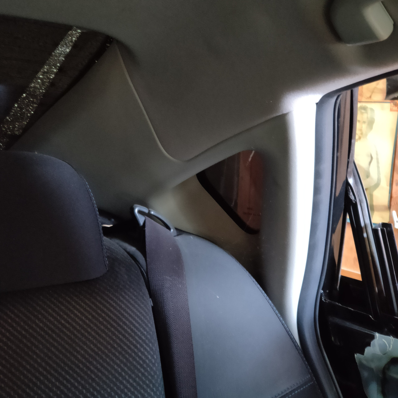 Накладка задньої стійки ліва Nissan Altima 13-18 беж 76935-3TA0A