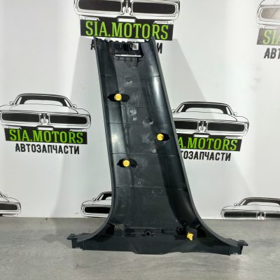 Накладка центральної стійки нижня права Nissan Altima 13-18 чорн 76915-3TA0A