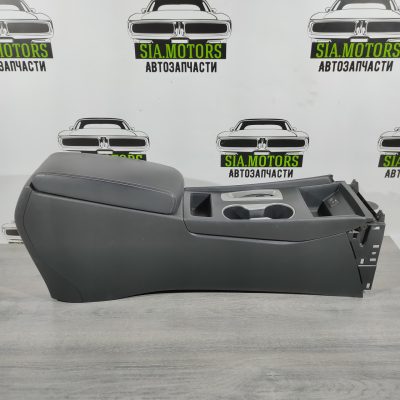 Консоль центральна підлокітник і підсклянники Nissan Altima 13-18 черн 96941-3TA2C